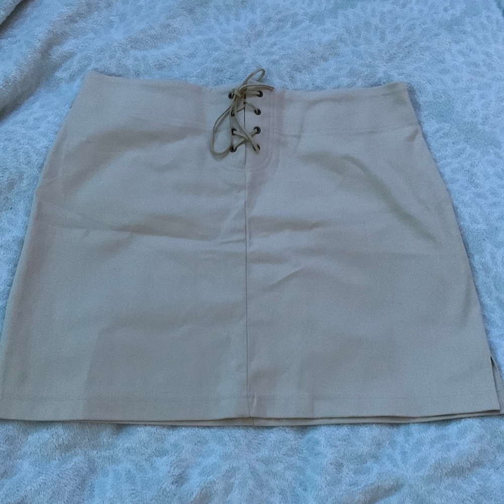 5th & Ocean mini skirt